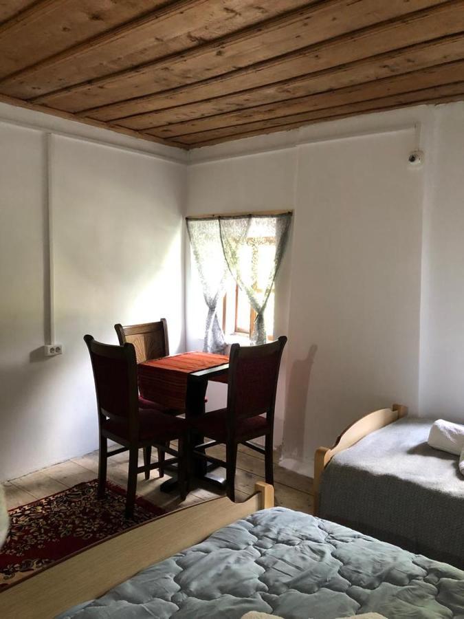 Guesthouse Kujtimi Тети Экстерьер фото